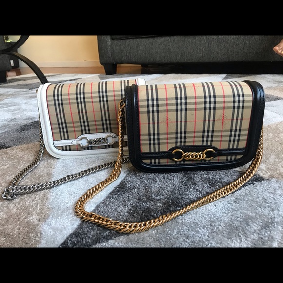 Authentic Burberry Link Shoulder Bag - Picture 8 of 16